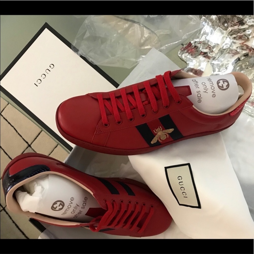 GUCCI - Picture 3 of 8